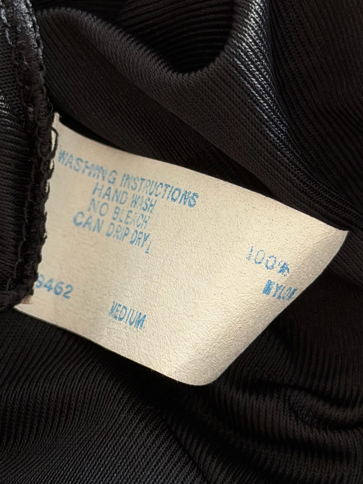 Sheer black slip M