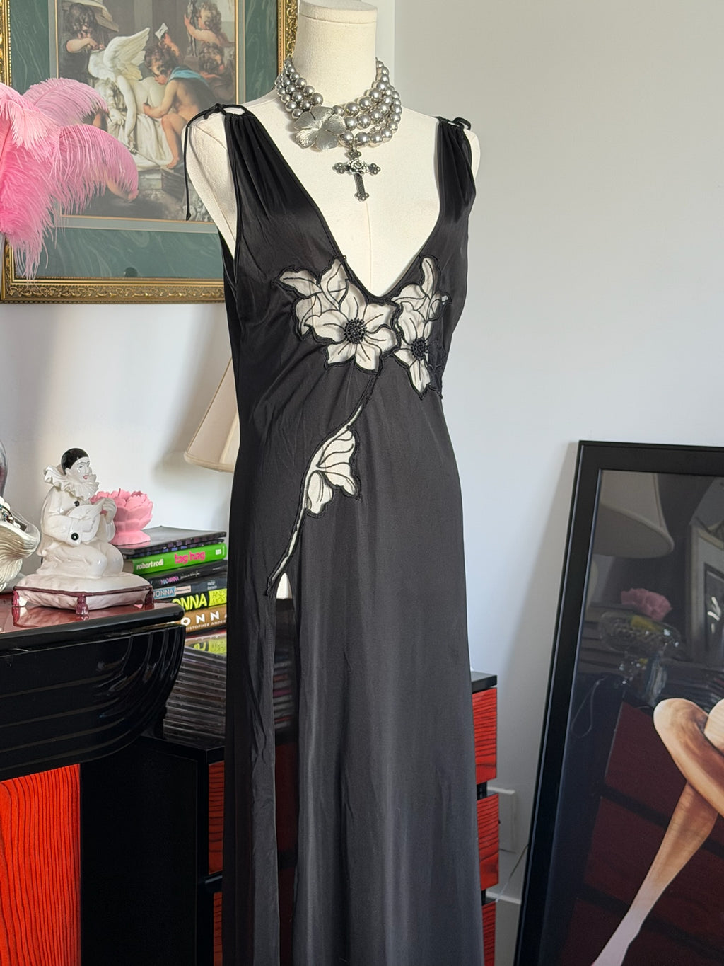 Sheer black slip M