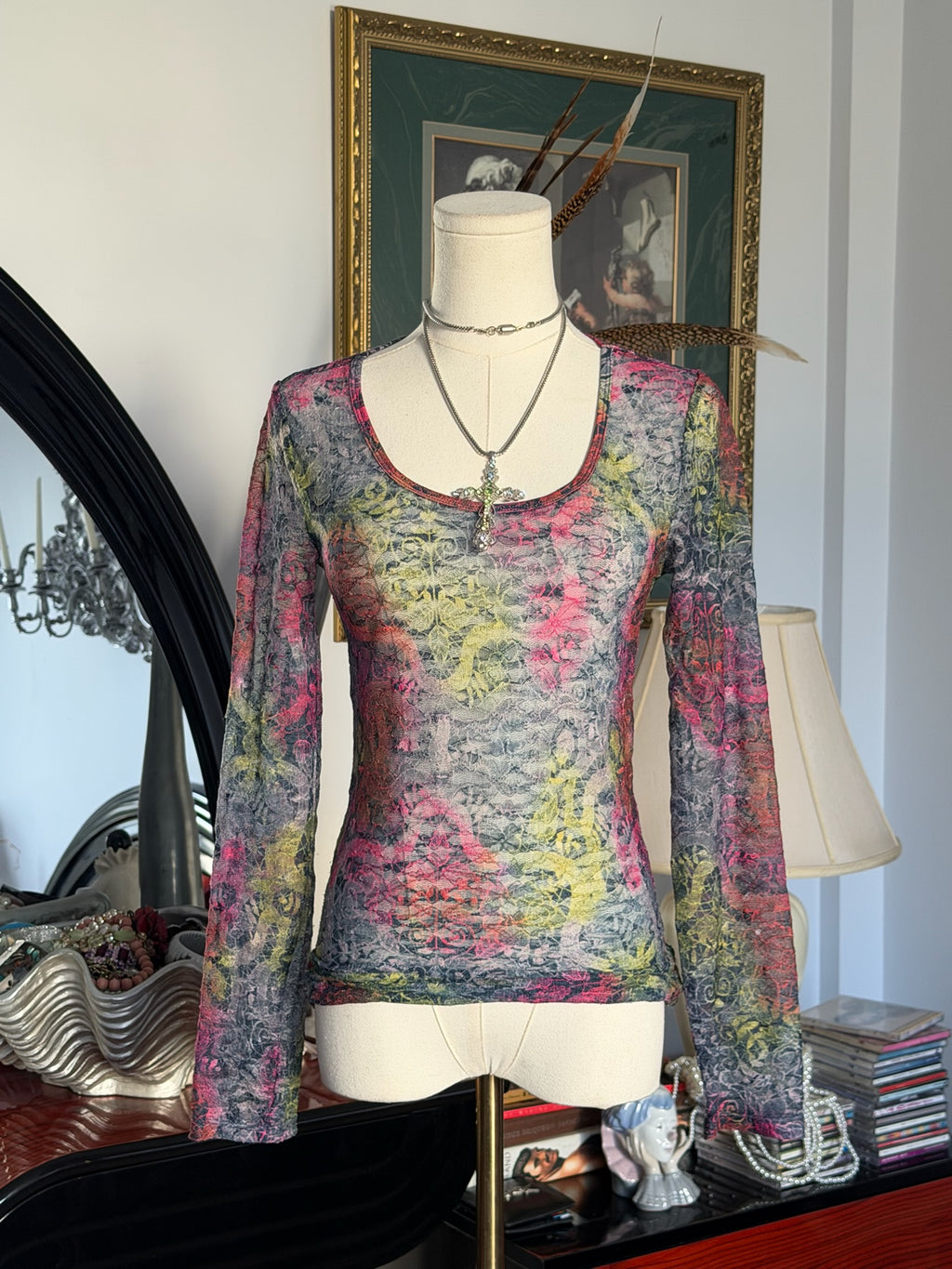 Vintage Mesh Graphic Top M