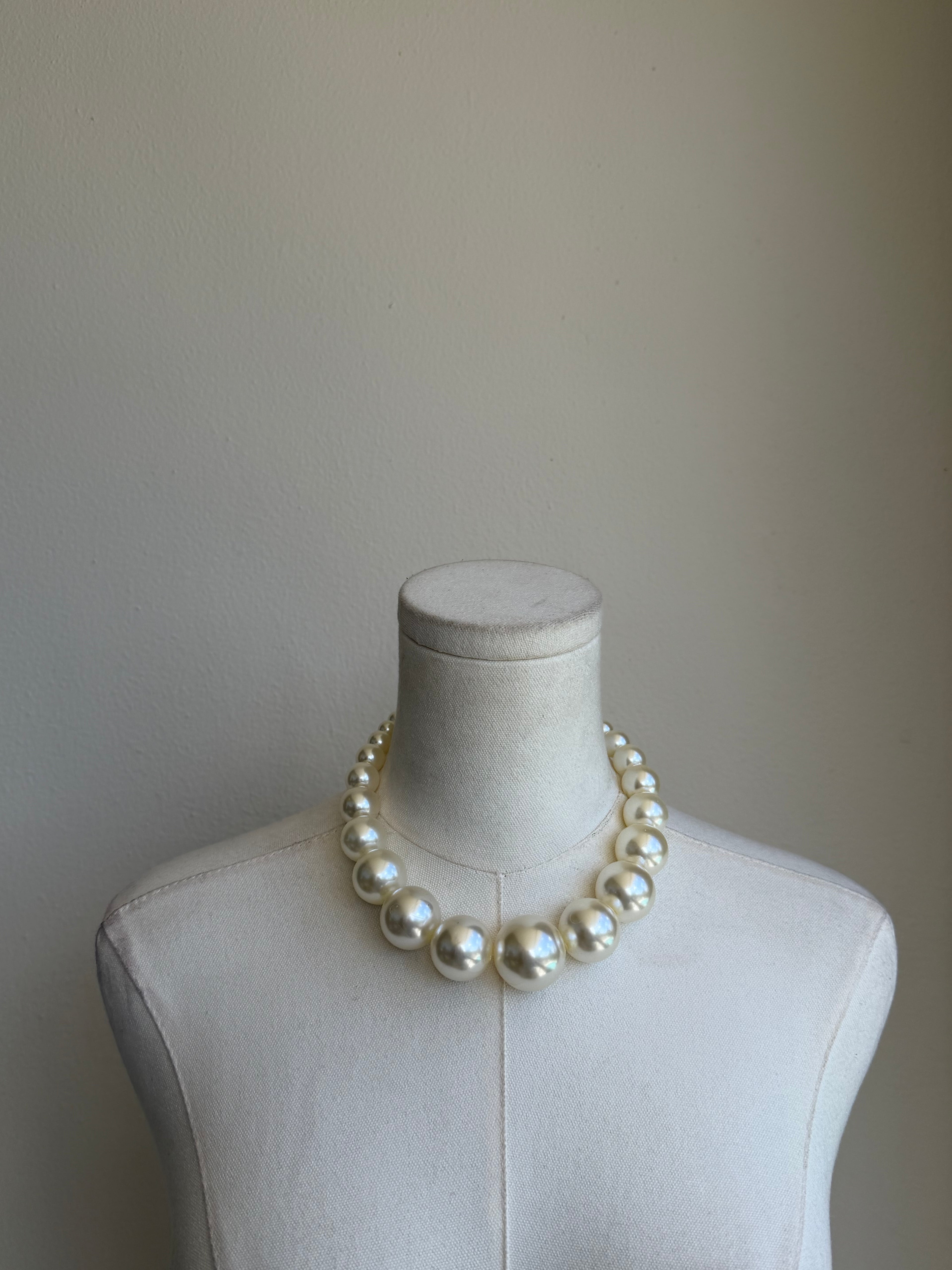 Chunky Faux Pearl Statement Necklace