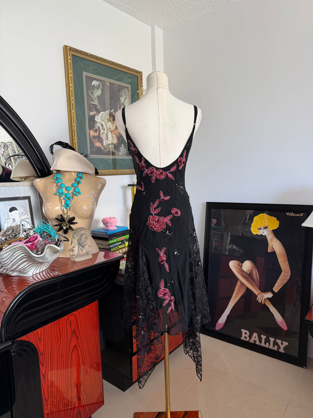 Vintage Sue Wong  Black Silk Rose Embroidered Handkerchief Dress-6