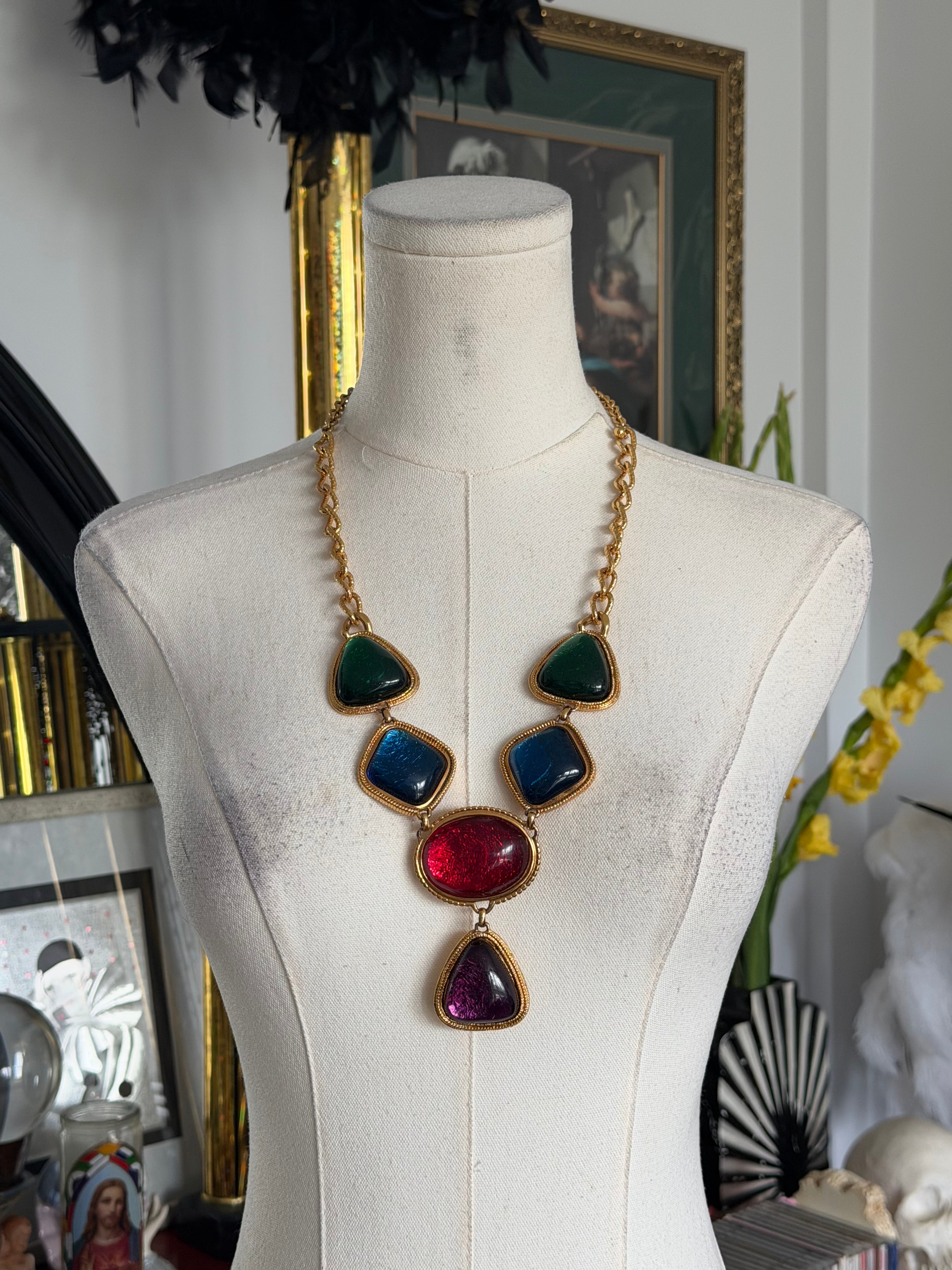 Vintage Jewel Tone Statement Necklace – Oversized Resin Cabochon Gold Chain