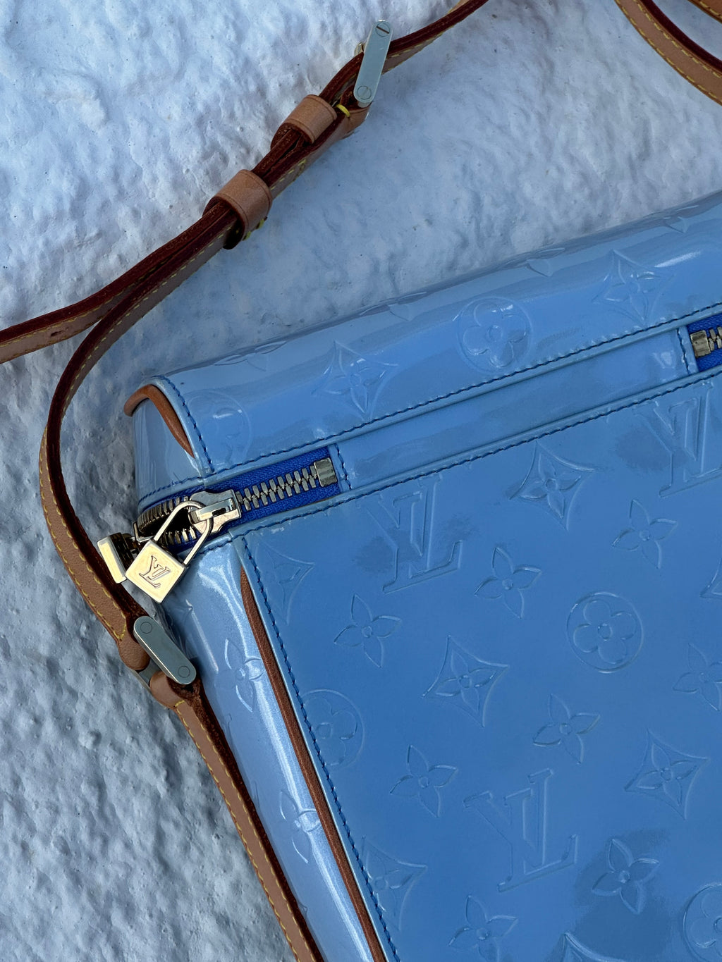 Louis Vuitton Vernis Baby Blue Vernis Shoulder Bag