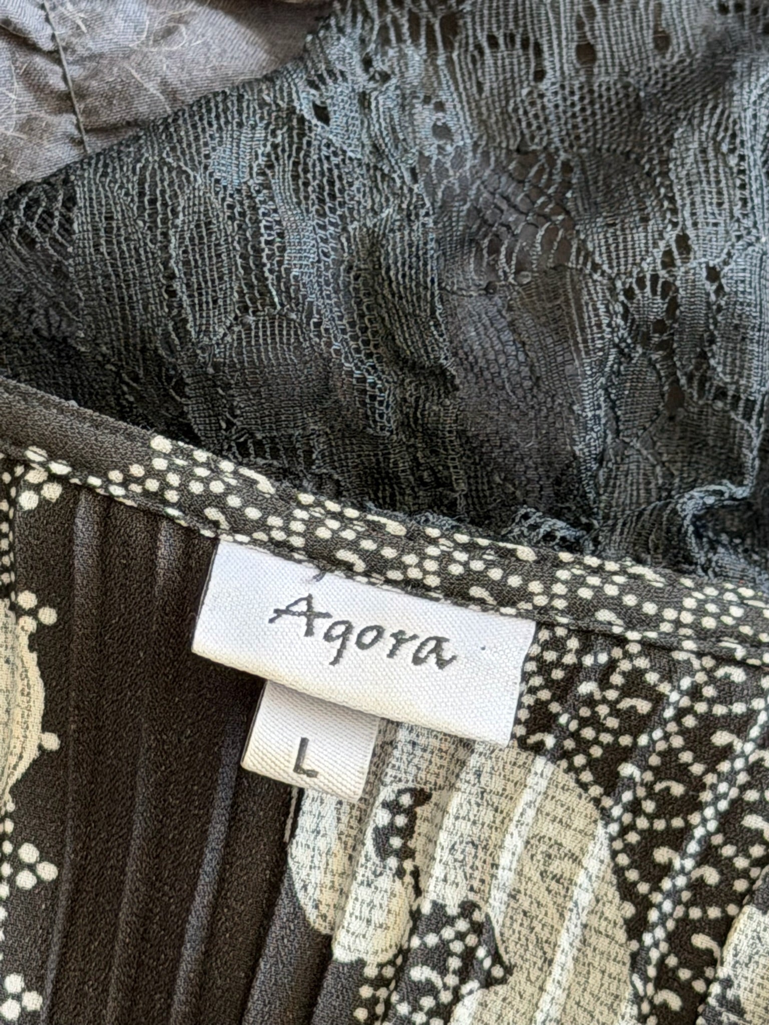 Agora Romantic Black & White Lace Ruffle Floral Blouse