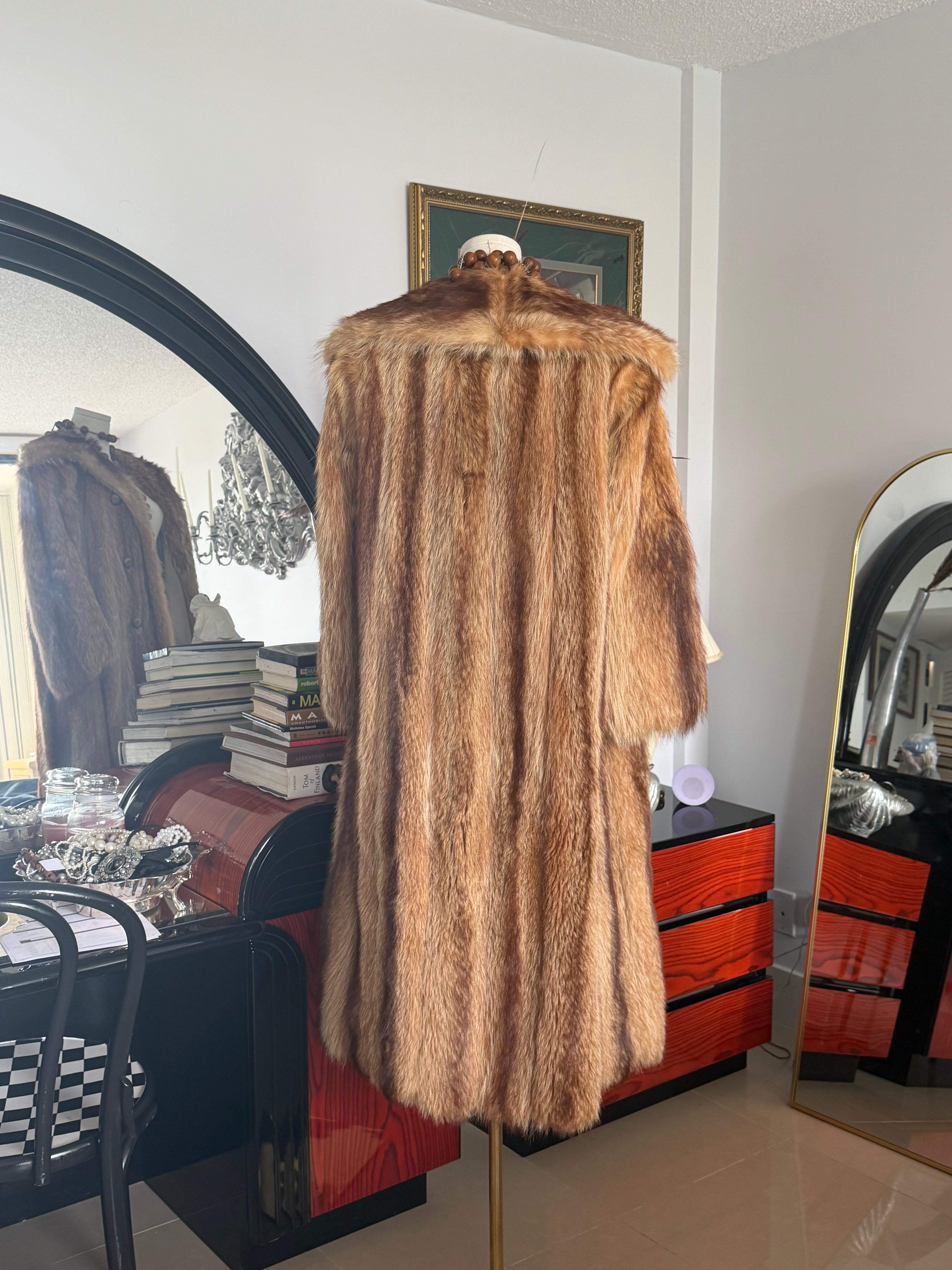 Vintage Real Fox-Type Fur Coat – Size Small / Medium