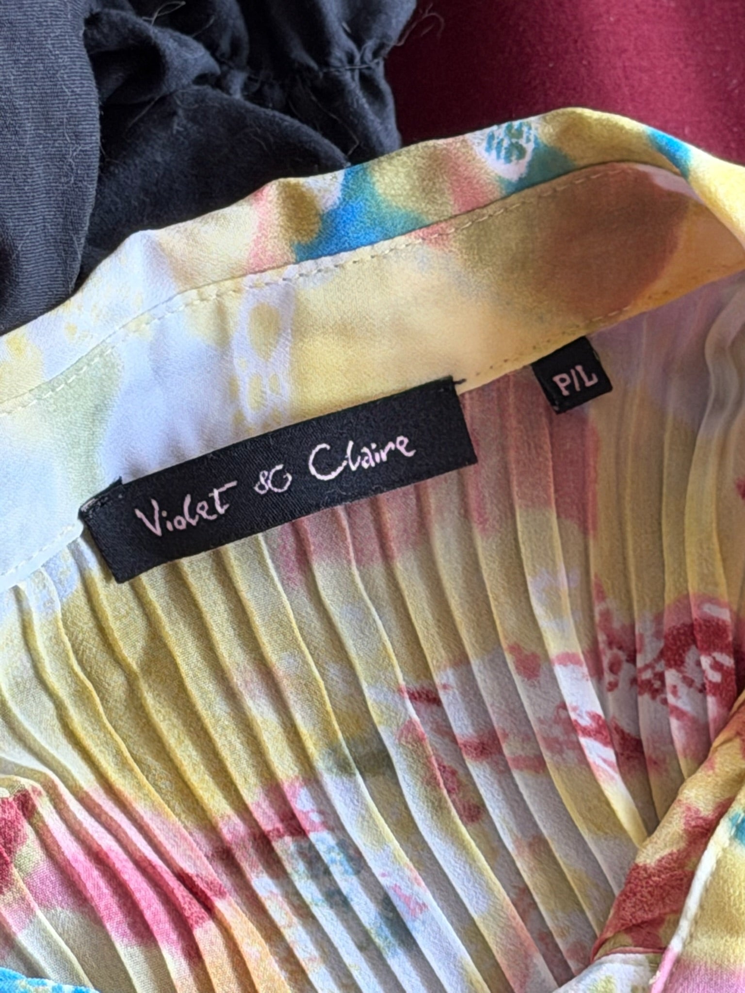 Violet & Claire Colorful Pleated Watercolor Button-Up