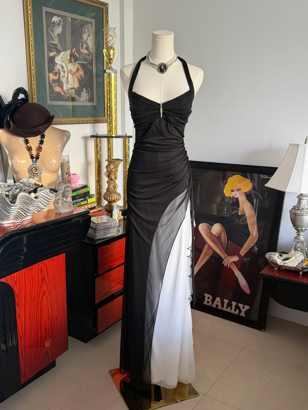 Vintage City Triangles Black & White Draped Halter Gown M