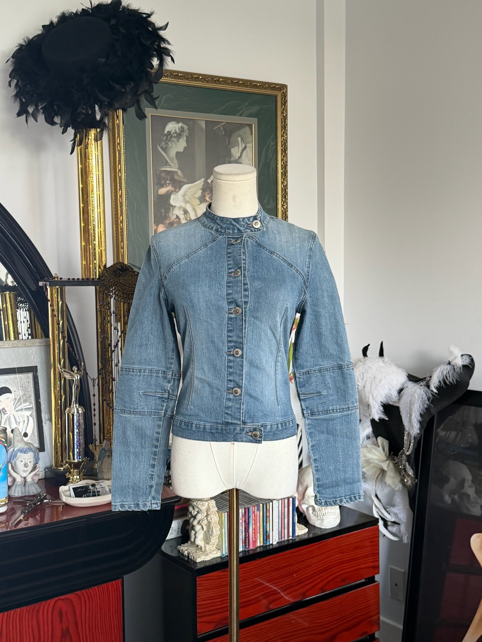 Bubblegum Y2K Fitted Light Wash Denim Jacket
