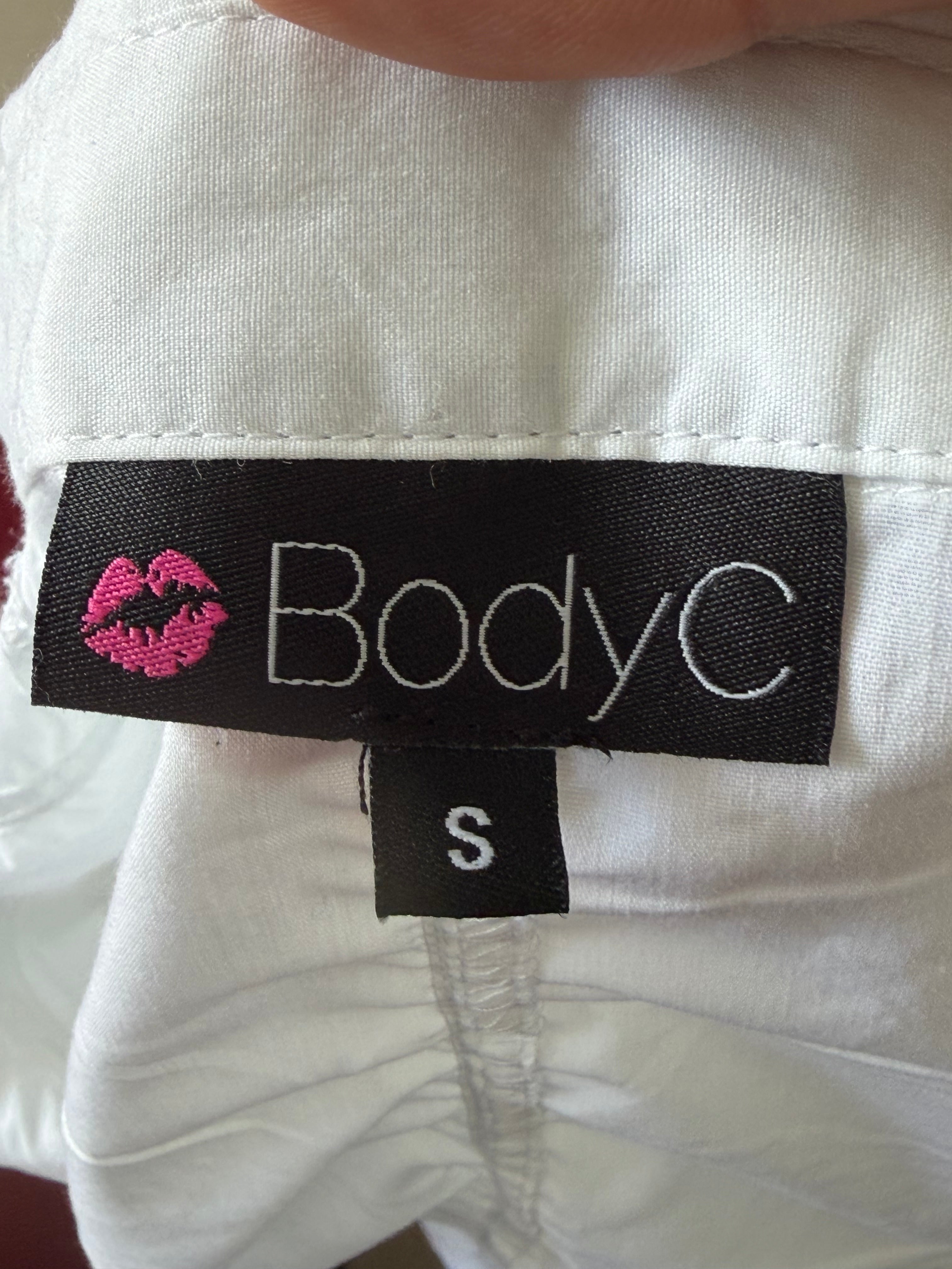 White fitted button down S