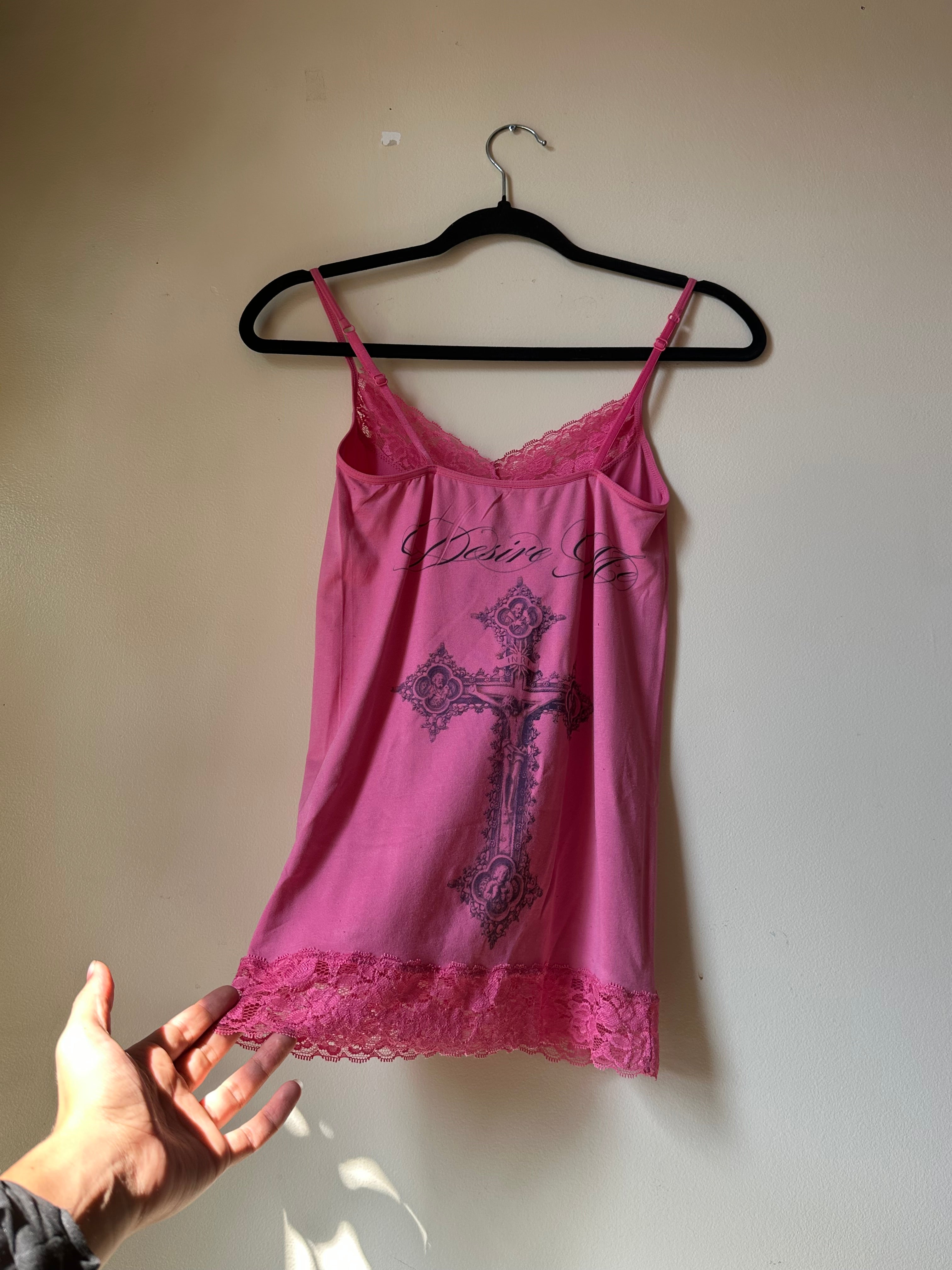 Arcane pink top