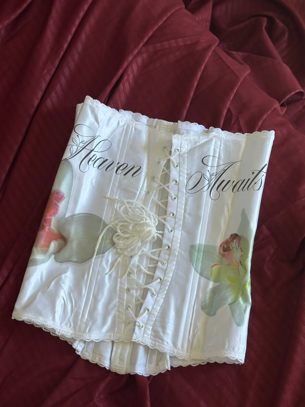 “Heaven Awaits” Orchid Cross Corset 🤍 (Size 34, One-of-One)