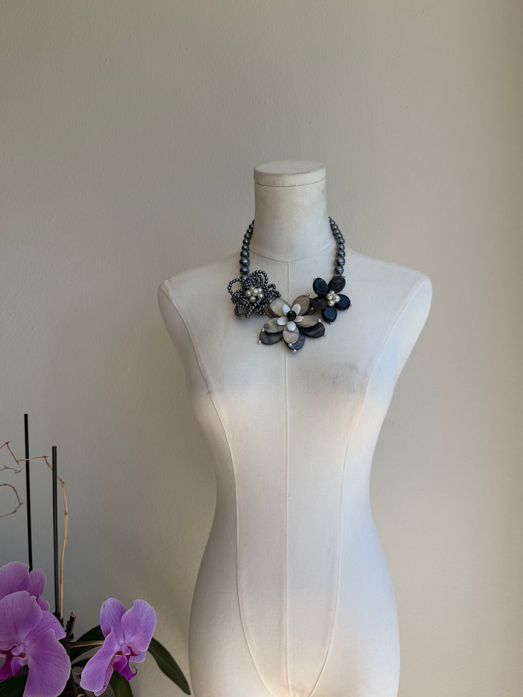 floral pearl statement necklace