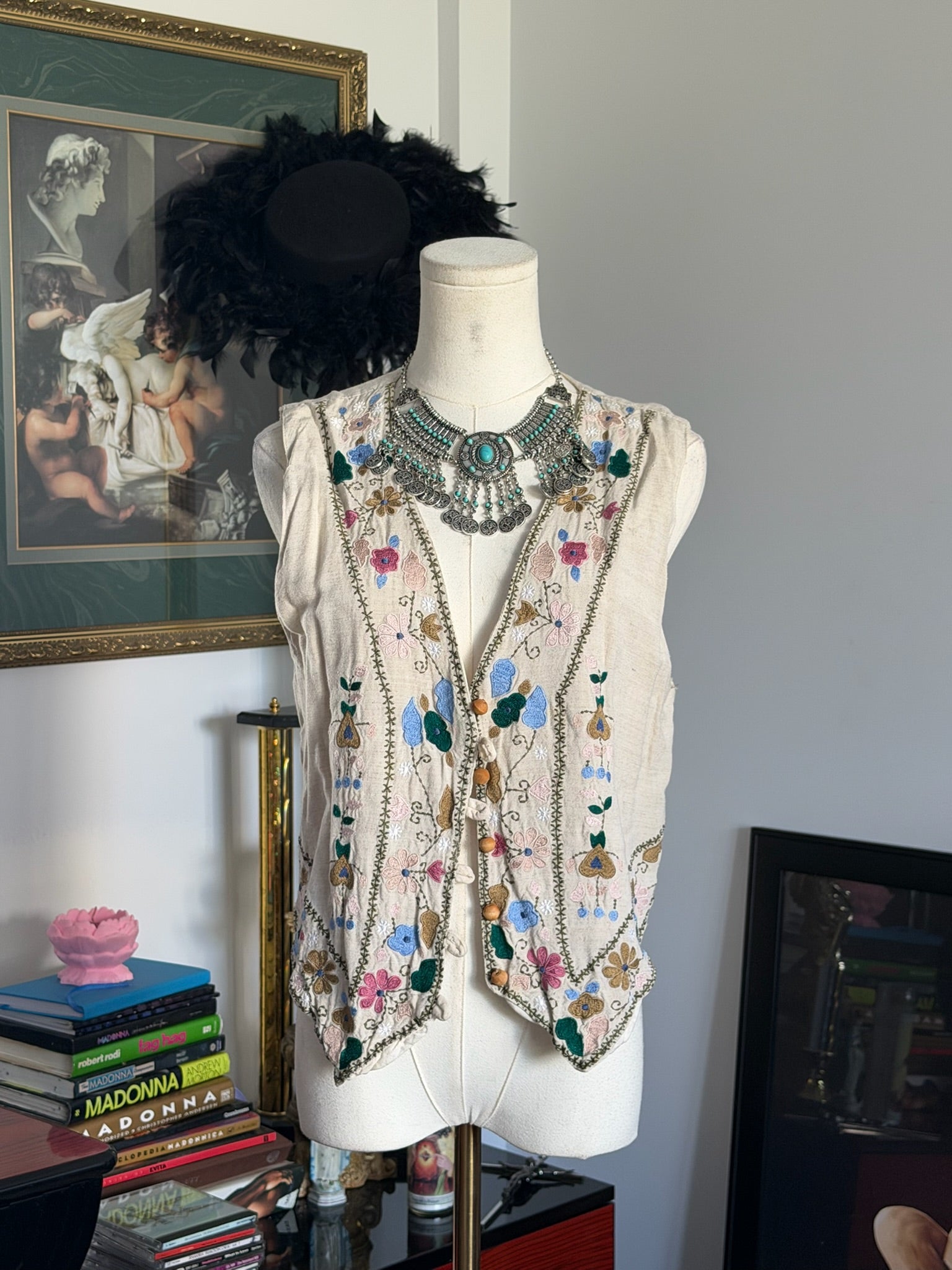 Vintage Mini Mode Embroidered Linen Blend Vest | Floral Boho | Size S