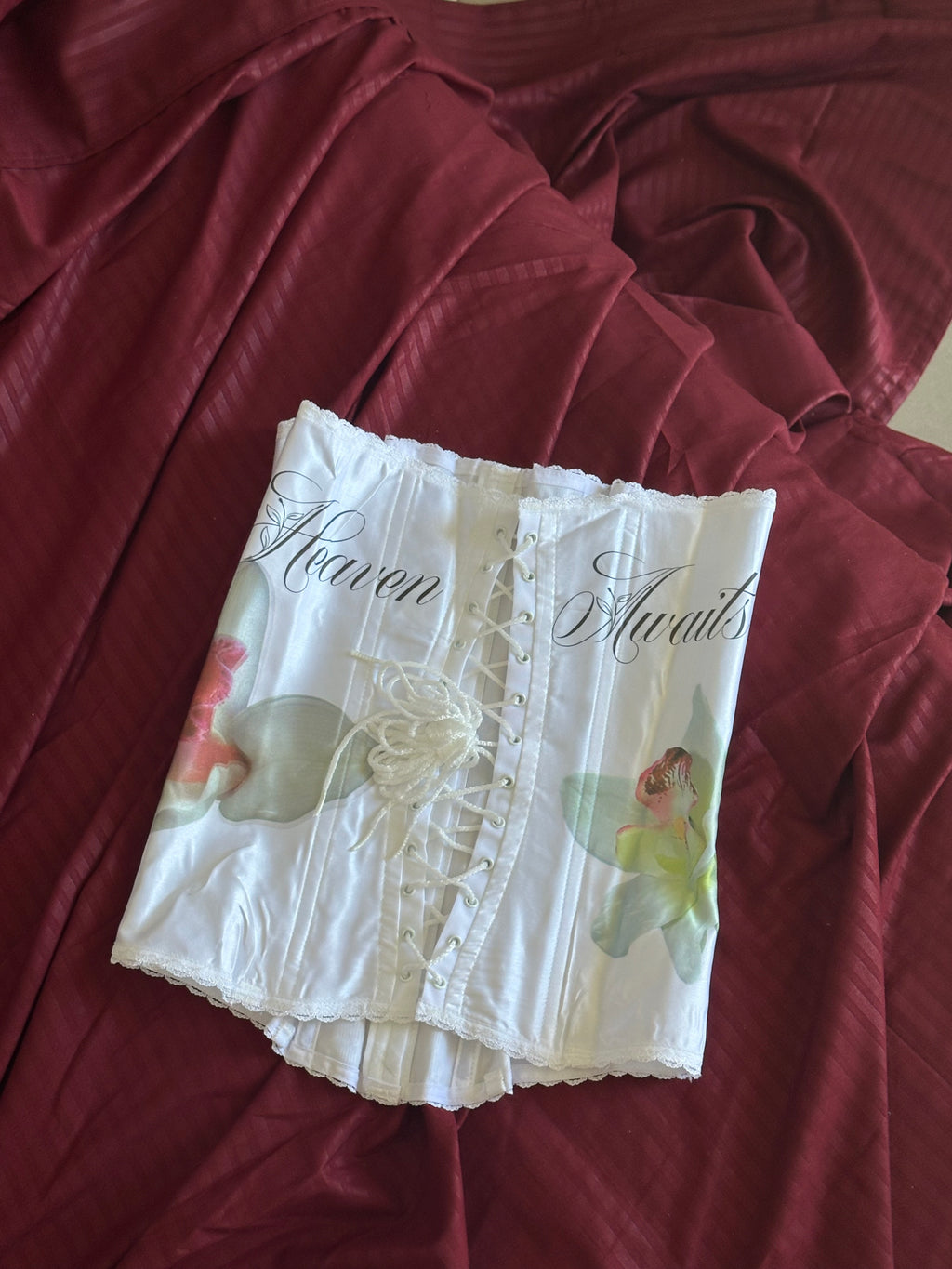 “Heaven Awaits” Orchid Cross Corset 🤍 (Size 34, One-of-One)