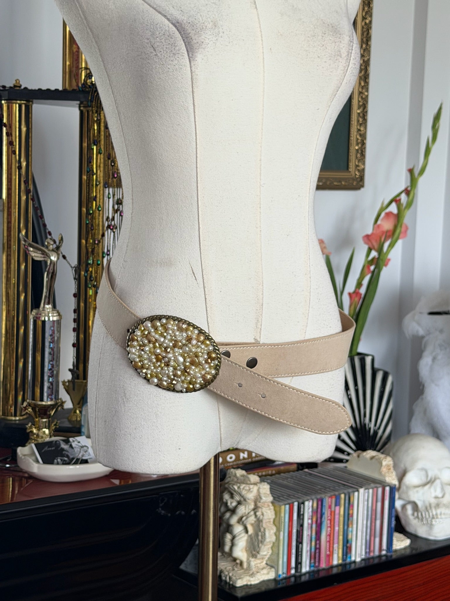 Vintage Pearl Embellished Buckle Belt