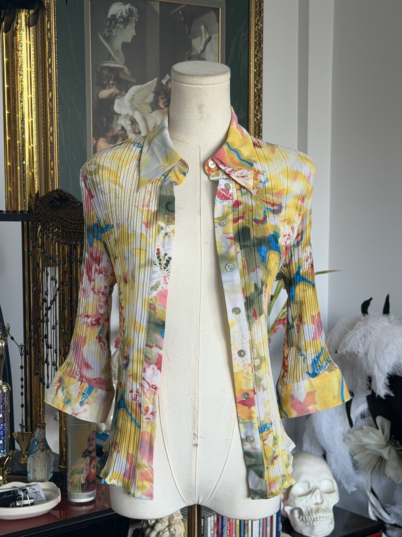 Violet & Claire Colorful Pleated Watercolor Button-Up