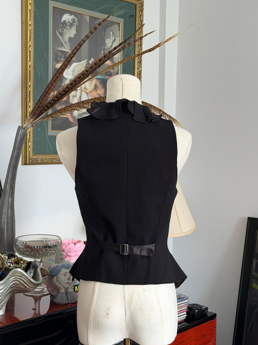 Cache ruffles tailored vest S