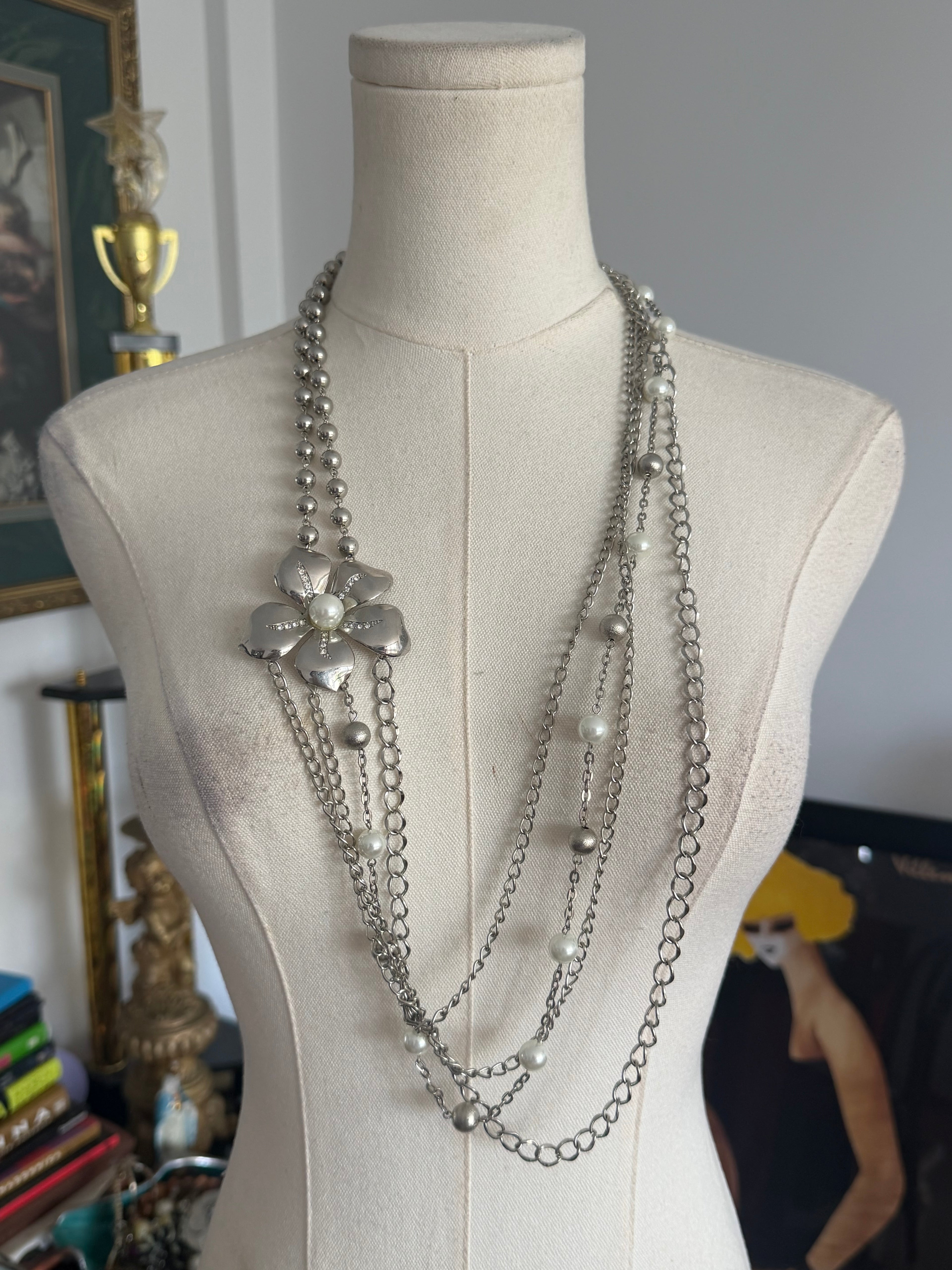 Silver Flower Layered Necklace