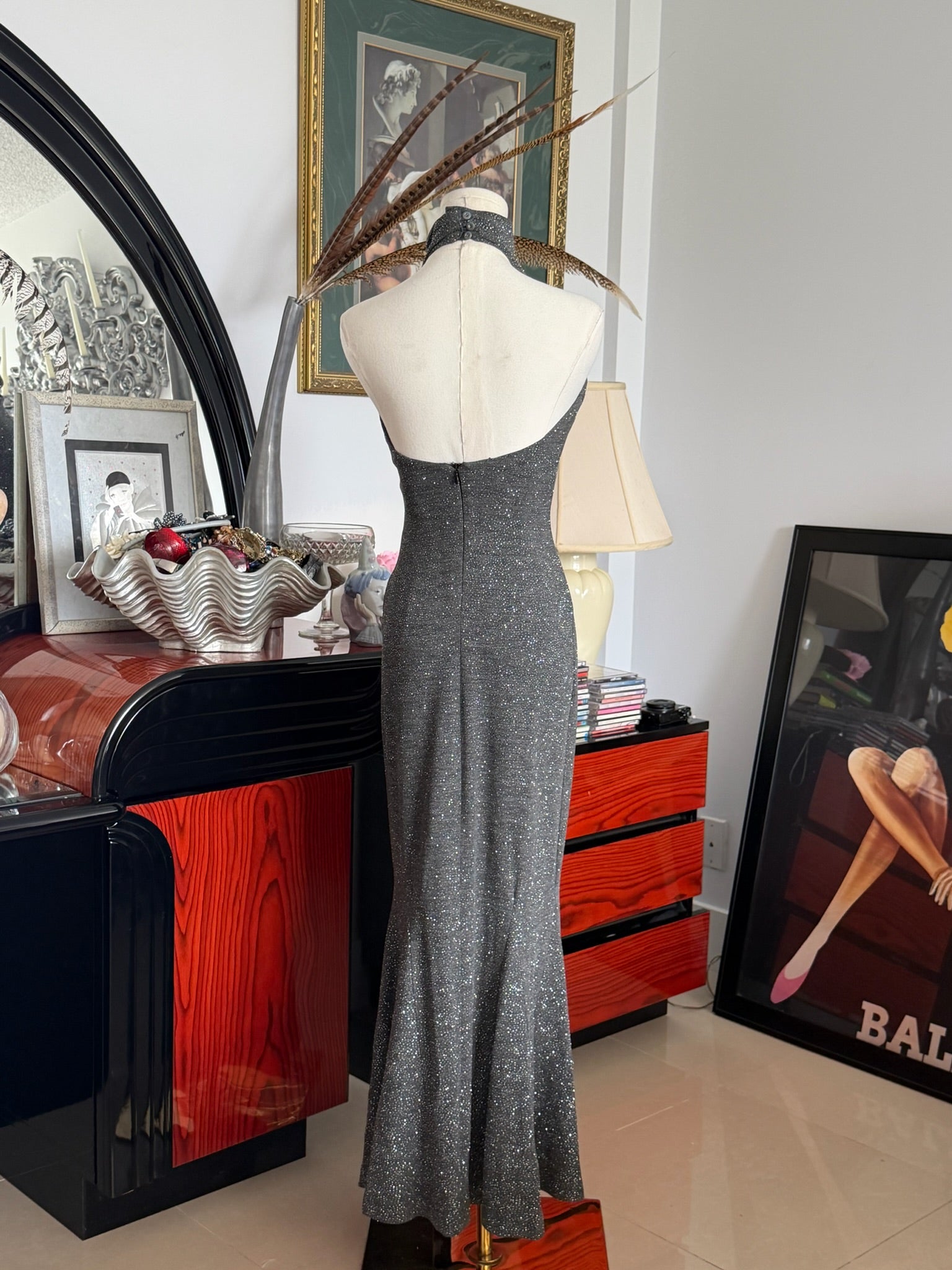 VINTAGE JESSICA

MCCLINTOCK

MILLENNIUM 2000 GOWN 2