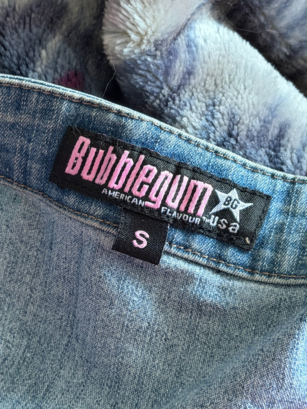 Bubblegum Y2K Fitted Light Wash Denim Jacket
