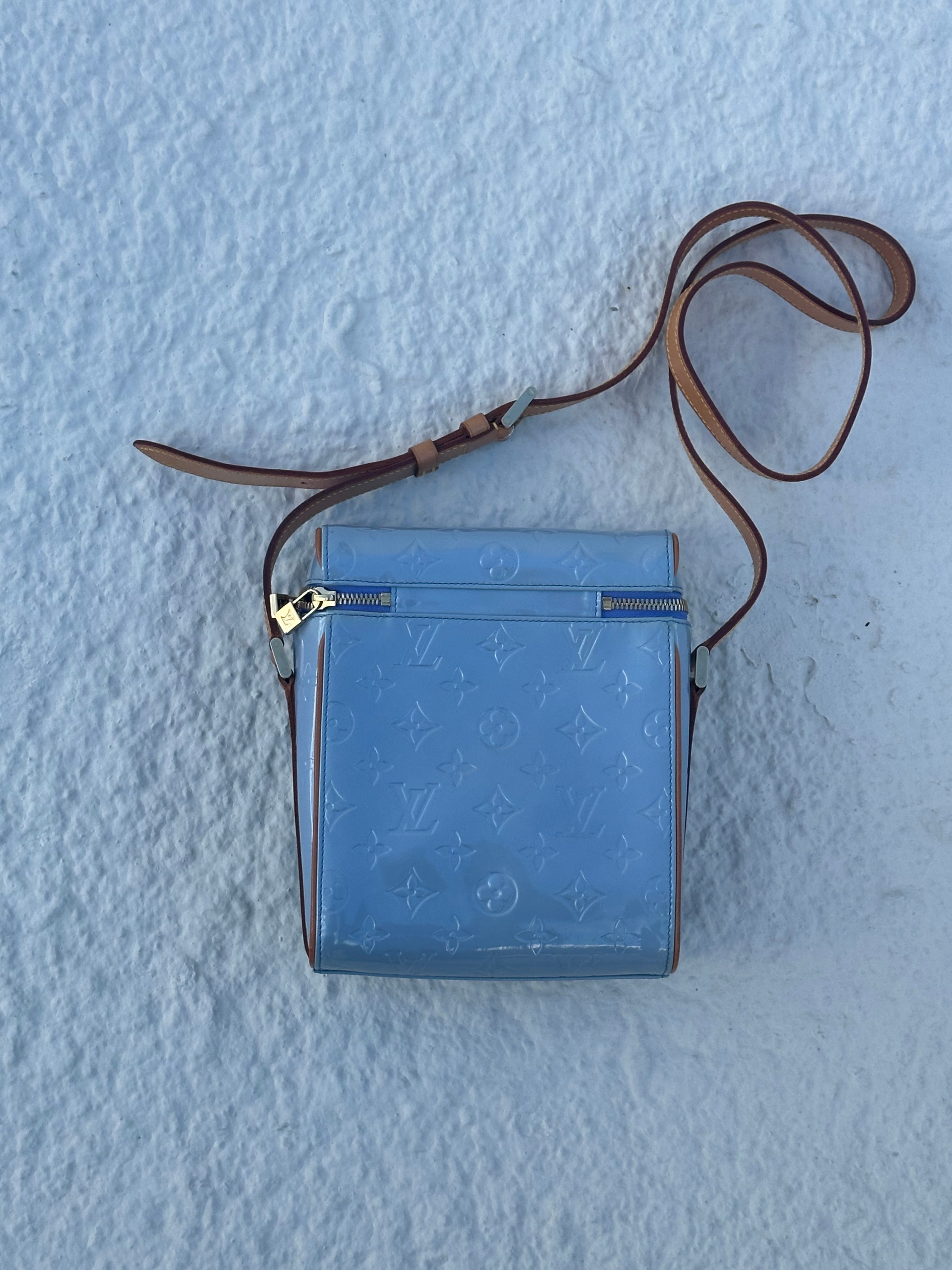 Louis Vuitton Vernis Baby Blue Vernis Shoulder Bag
