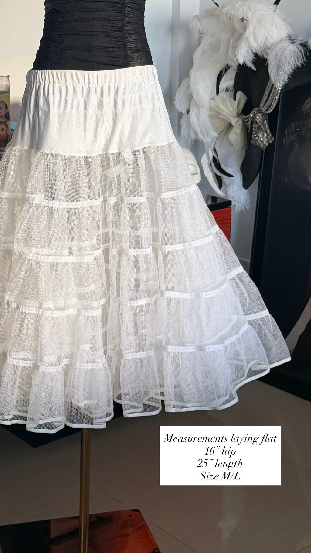Vintage White Tiered Petticoat – Voluminous Ruffle Crinoline Skirt