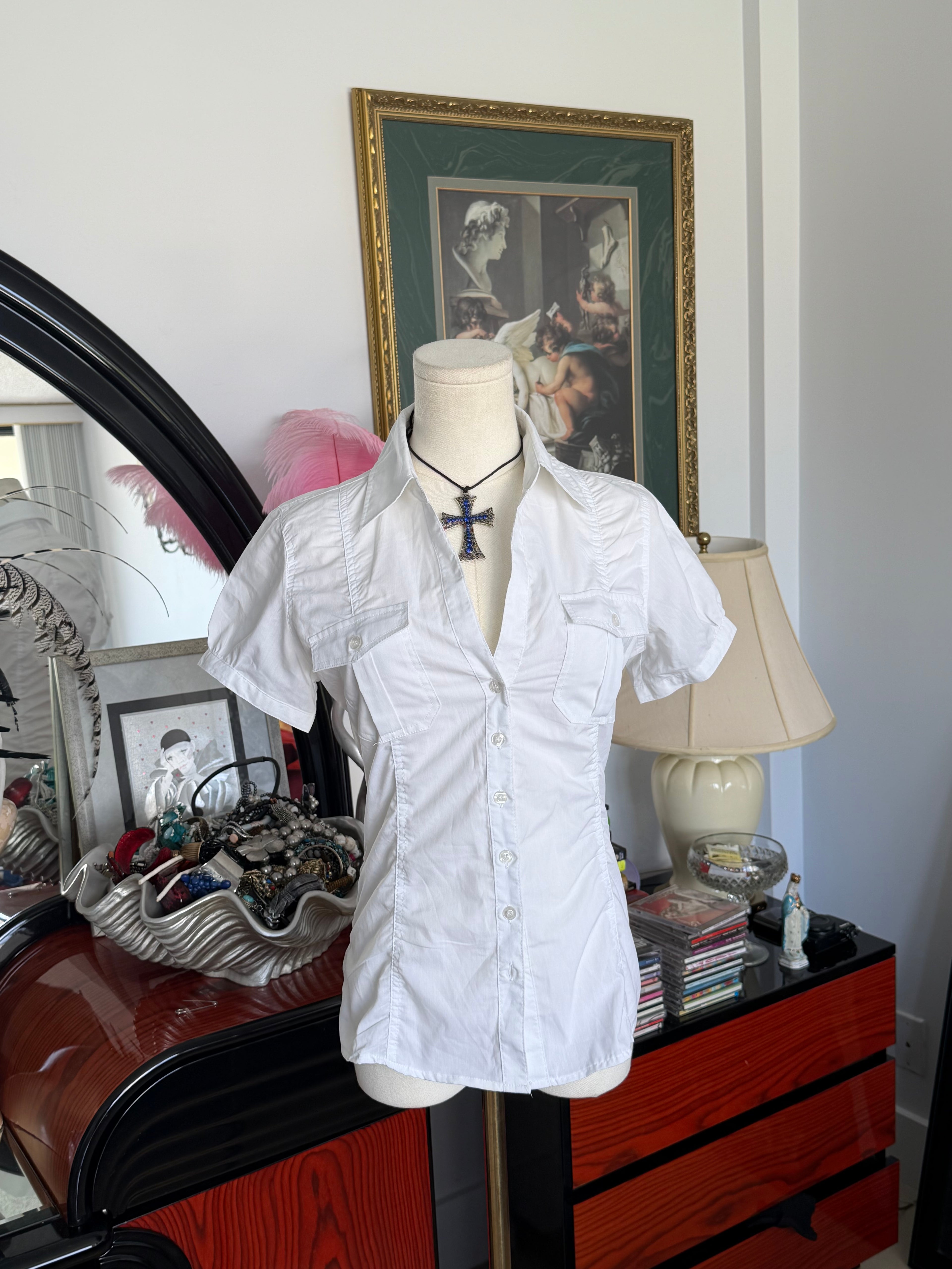 White fitted button down S