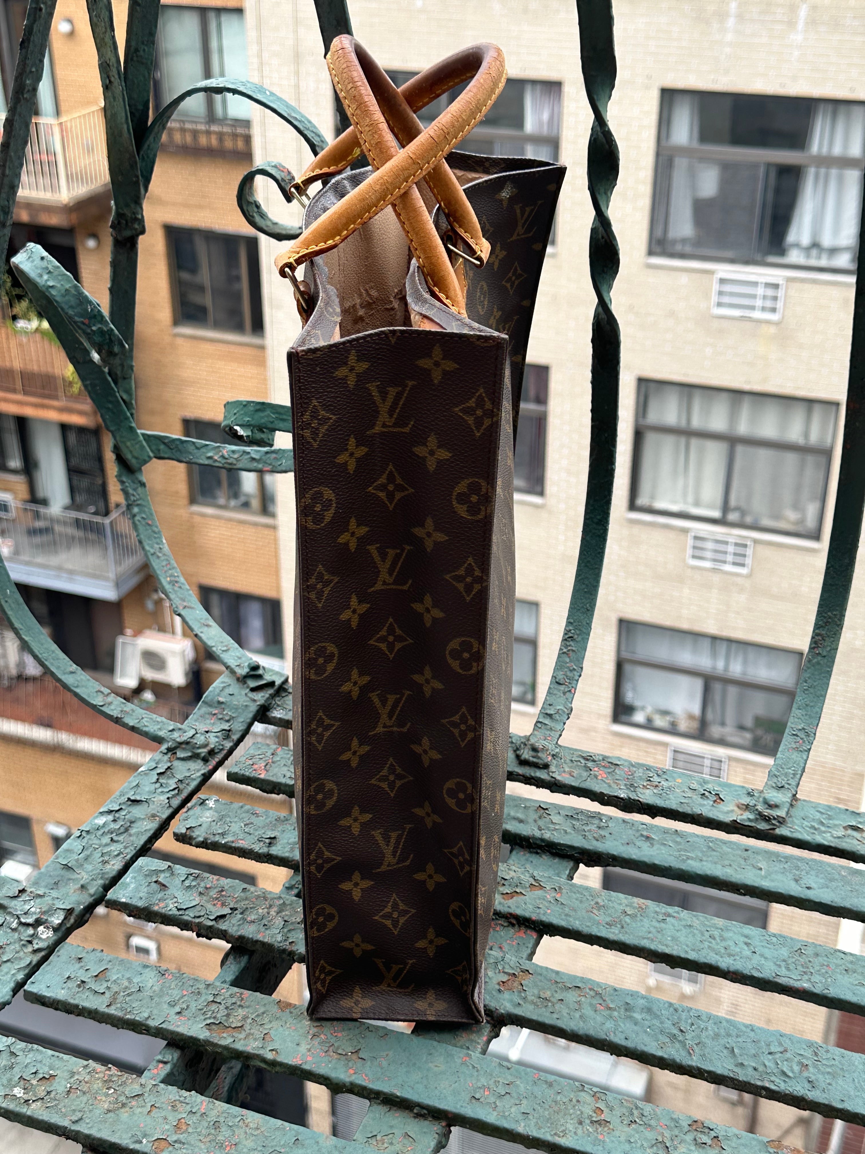 Louis Vuitton Monogram Sac Plat Tote – Vintage Structured Tote Bag
