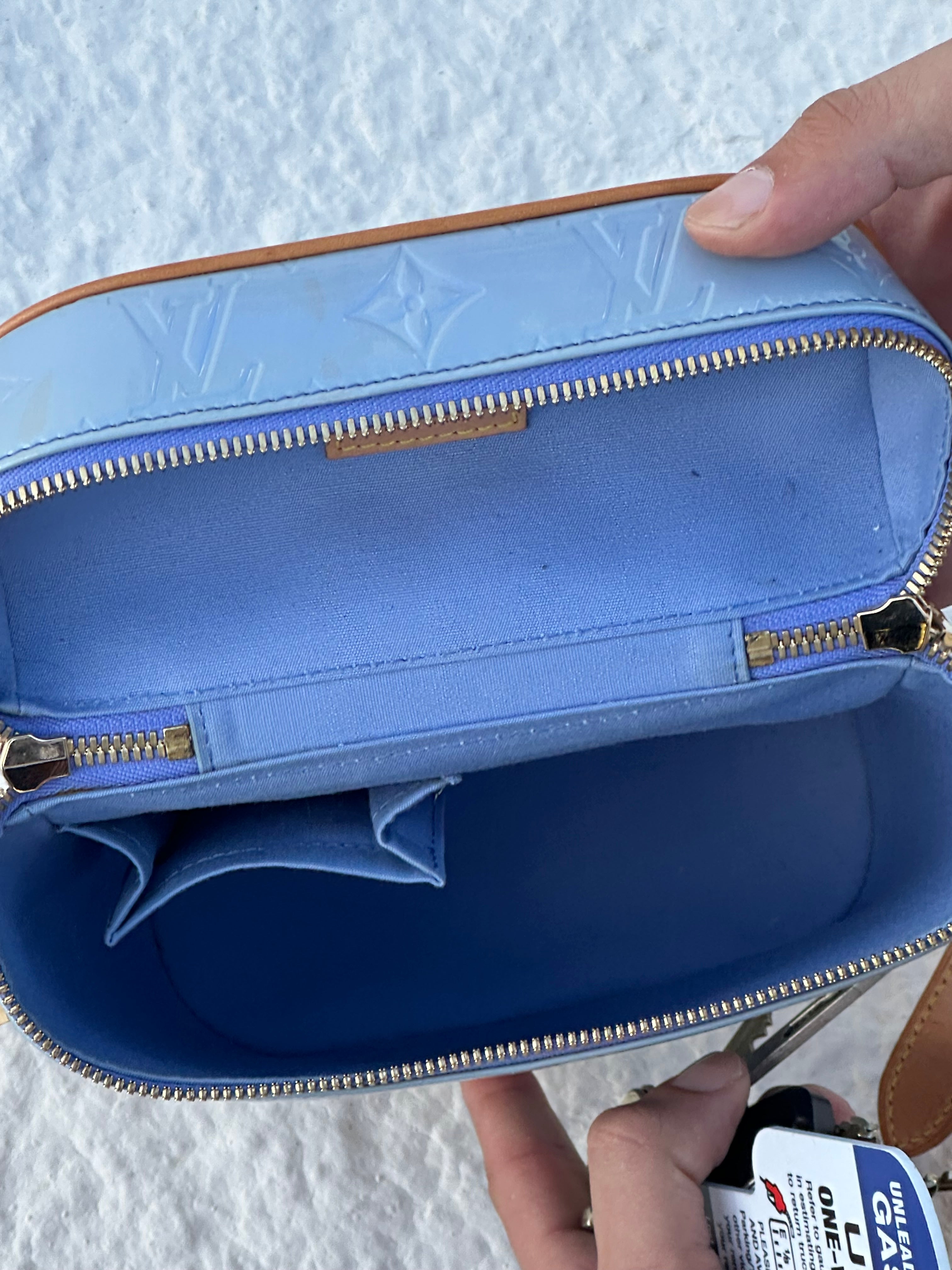 Louis Vuitton Vernis Baby Blue Vernis Shoulder Bag