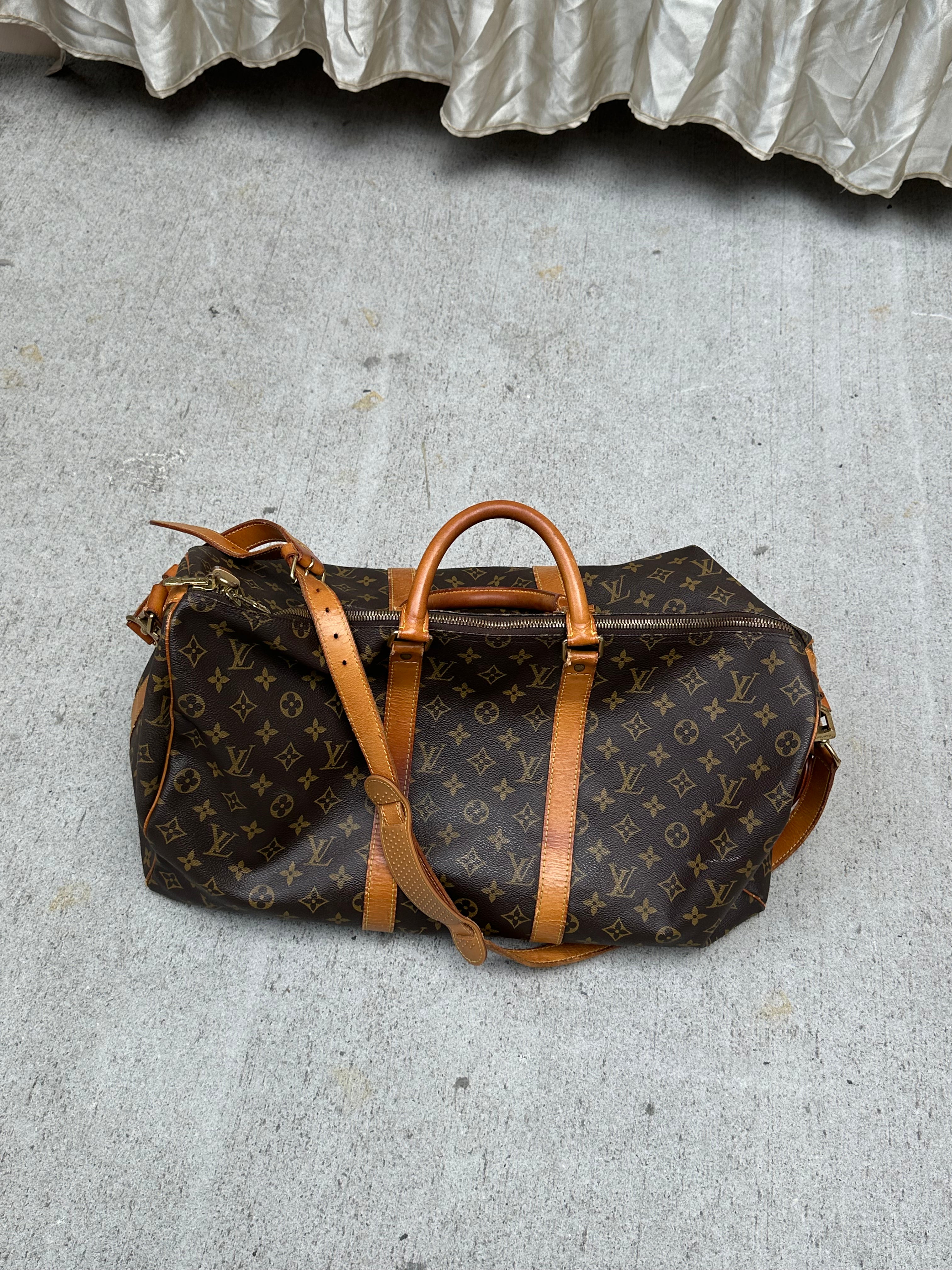 Louis Vuitton Keepall 50 Monogram Canvas Travel Bag